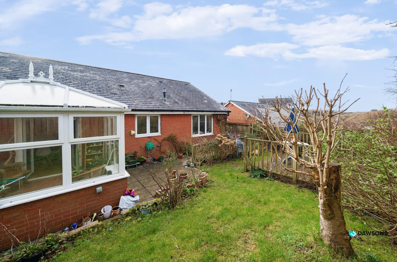 Oak Tree Close, West Cross, Swansea, SA3 5RW